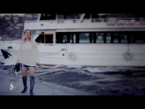 helen - Join Helen & all your favorite artists: http://fb.com/avangmusic artist: HELEN song: ADAT label: AVANG MUSIC executive producer: ARMIN HASHEMI www.avang.com ...