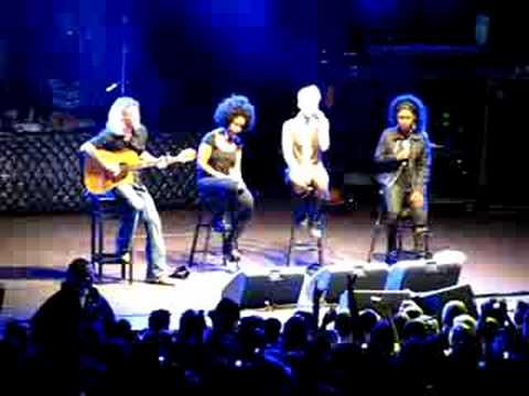 P!nk - Dear Mr. President (Live)