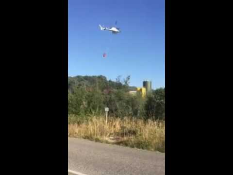 Incendio Larderello - gli elicotteri - video di Filippo Geppi