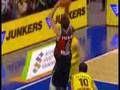 Top16, Week 2, Dunk of the night: Vroman