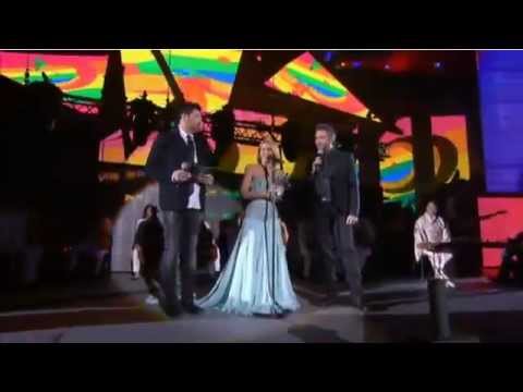 Shakira - Antes De Las Seis (Premios 40 Principales 2011) [PLUS AWARDING TRIBUTE VIDEO&SPEECH] -