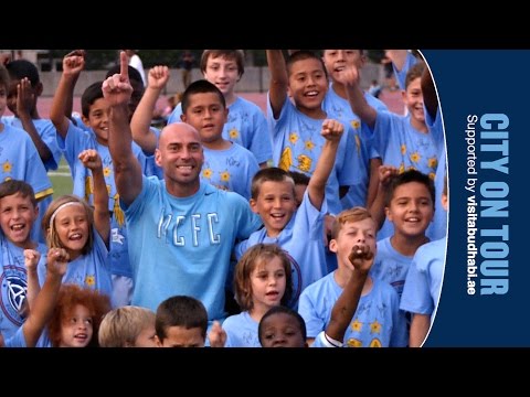 Video: WILLY IN ENGLISH | Caballero on Liverpool, Community Work and Goalkeepers Union