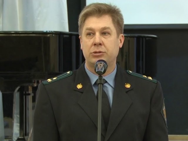 По контрольной полосе По контрольной полосе