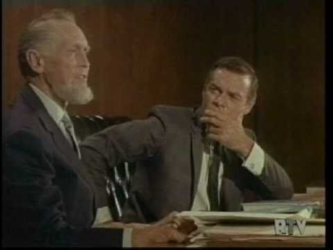 James Daly - Franchot Tone & James Daly - superb acting as muckraking presenter destroys the judge before a live audience.