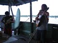 Lucas, Ale y Julia tocando en Bocas Del Toro