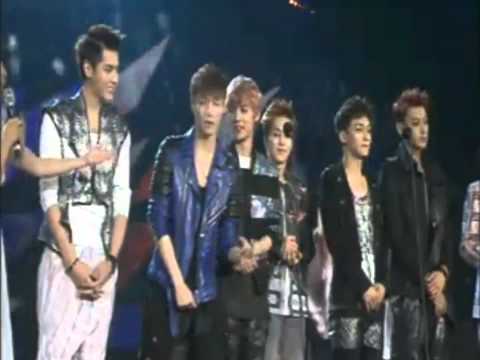 130414 EXO-M EXO @ 13th Billboard Music Awards Winning 2012 Most Popular Group 엑소