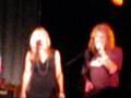 videos de Robert Plant singing The Battle Of Evermore,Kristina Donahue