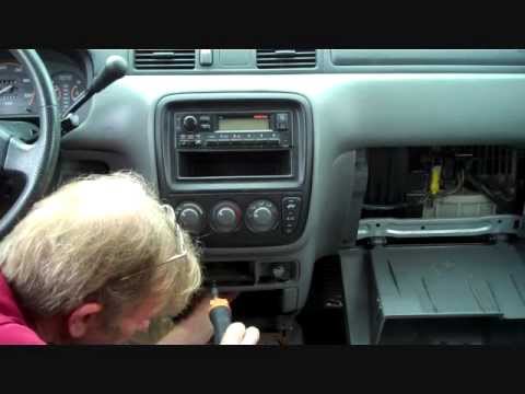 how to remove cd player from honda cr-v