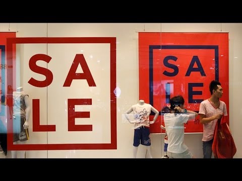 mobile shopping - Nearly a quarter of shoppers will buy gifts from their mobile devices this season, PriceGrabber President Jeff Goldstein tells TheStreet's Laurie Kulikowski....