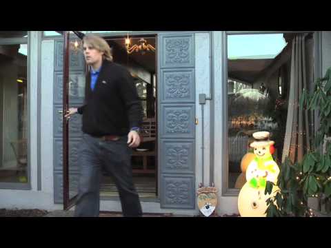 how to close a touch n hold door