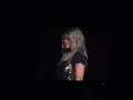 Jessica Simpson Forgets the Words in Grand Rapids