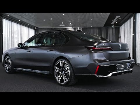 2023 BMW i7 M760e xDrive Ultra Luxury Sedan Electric