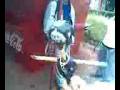 videos de muñeco punk