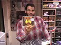iedere week vertellen de wandelende muziekencyclopedie�n van platenzaak boudisque wat hun drie albumtips van de week zijn. en dat allemaal op video! deze keer weer hiphop.
de tips:

appa - straatfilosoof
ticklah - ticklah vs. axelrod
chezidek - inna di road