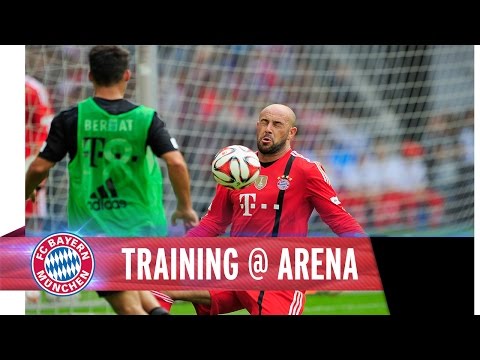 Training session at the Allianz FC Bayern Team Presentation Training session at the Allianz FC Bayern Team Presentation