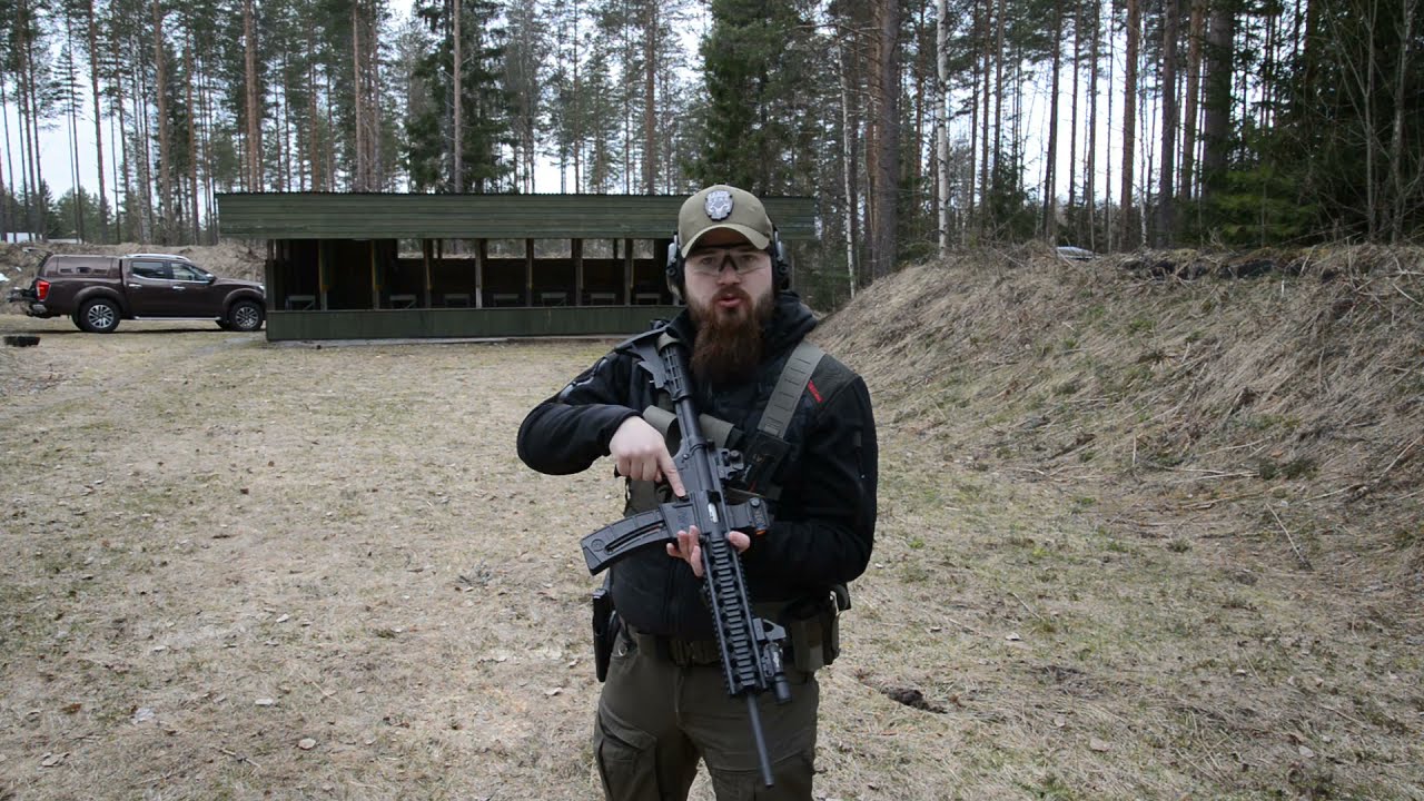 Stressin vaikutus lippaanvaihtoon AR-15 kiväärillä