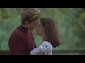 River Phoenix and Meredith Salenger make a cute couple!