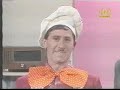 יוני חן ועוזי חיטמן בקטע מתוך פרפר נחמד