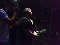 Fernando e Léo Machado, um no vocal e outro no Contra Baixo; uma FARRA!