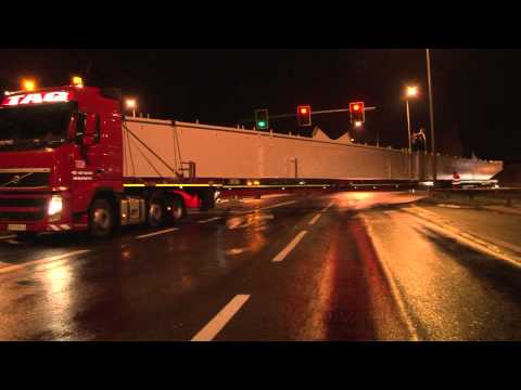 Transport - Film zrealizowany na zlecenie Tag transport. Zdjęcia przedstawiają fragmenty załadunku oraz transportu gabarytu Polska-Czechy. Produkcja SVK film www.svk-fil...