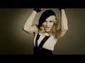 bir ara Türkiye'^ye de gelecek diye dedikodusu vardı , ölmeden önce mutlaka yapılması gereken şeyler vol3547337 : Madonna'nın canlı performansını izlemek.. http://www.youtube.com/watch?v=Mdxna9eSQQ4