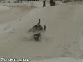 Doble salto y doble caída en la nieve