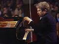 Emil Gilels - Schumann piano concerto, Movt. III (part 1) Emil Gilels - Schumann piano concerto, Movt. III (part 1)