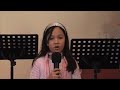 Sanne dan Patricia nyanyi lagu 