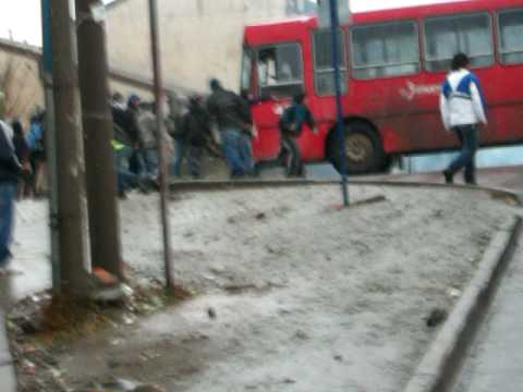 Bariloche - disturbios en El Alto - HD