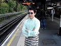 orang melayu sesat di london nak pegi beraya,hahaha! orang melayu sesat di london nak pegi beraya,hahaha!