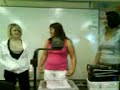 Rach, Leanne & Emz Practicsin Singing!