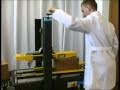SK1 - Semi automatic case sealer with manual adjustment on the different box sizes (www.siat.com)