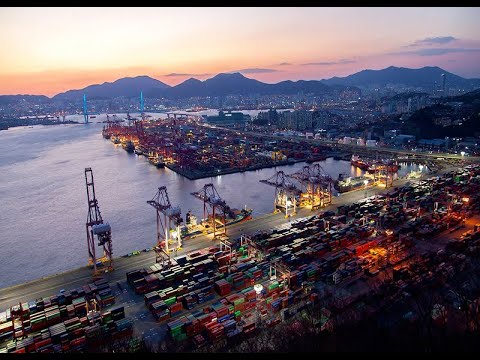 Logistics xanh góp phần khơi thông hàng hóa thương mại