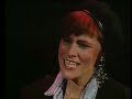 this is a danish/swedish co-operation between danish kirsten siggaard (known from esc as hot eyes) and swedish tommy k�rberg (known from esc and latest from benny andersson of abba's band bao).

kirsten only sings in danish and tommy sings the verse in swedish and the refrain in danish.

the song 