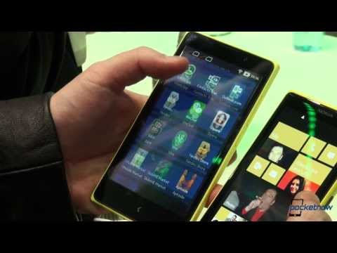 Nokia XL vs Nokia Lumia 1020 - MWC 2014