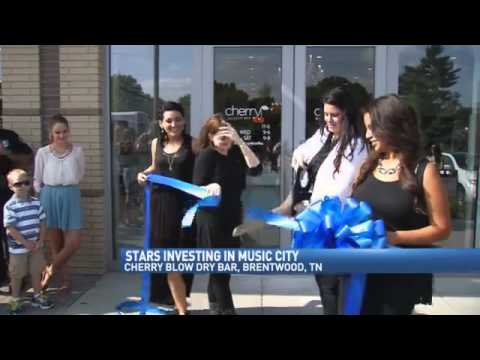 Wife of Matchbox Twenty Guitarist Opens Hair Salon with Champagne -- Mikayla Lewis