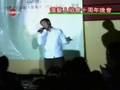 Eason Chan 扮演天王及譚校長