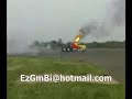 احد نموذجات شركة ناسا و هيا تضع مكينة صاروخ فضائي على شاحنه كبيره و تختبره فى احد مطارات الامريكيه