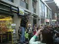 Jeroen van der Boom zing zijn nieuwe single in Alphen Jeroen van der Boom zing zijn nieuwe single in Alphen
