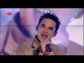 gareth-gates-anyone-of-us-live.html