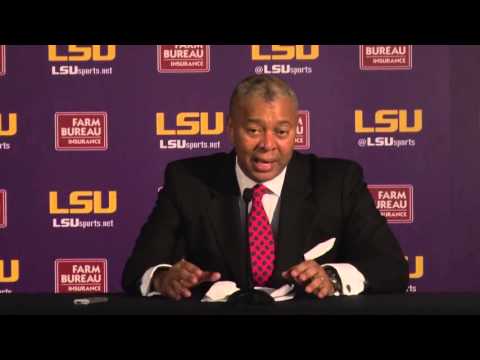 Video: Johnny's Jones Press Conference After LSU's Win