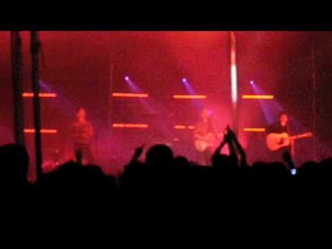 Regardez cette vidéo Regardez cette vidéo