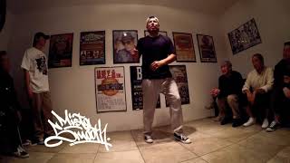 Hugo – Chilling with the music