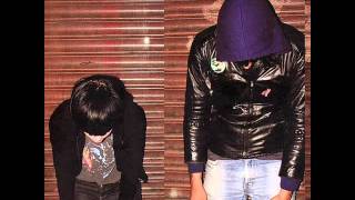 Crystal Castles - Courtship Dating (Audio)