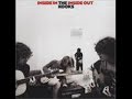 Bekijk muziek clip van The Kooks met Time Awaits