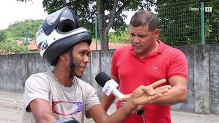 Esgoto corre a céu aberto na orla de Tubarão