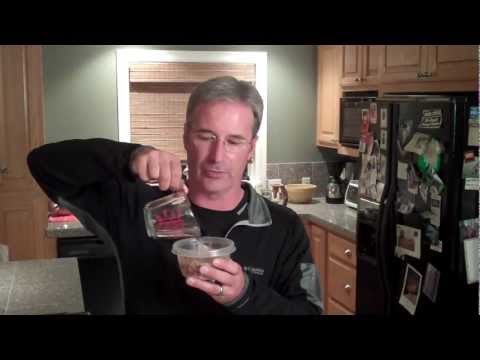 Oatmeal - There are few things in life -- or at least during breakfast -- that are more satisfying than a good thick bowl of oatmeal. In this video, Mister Nasty Clamp...