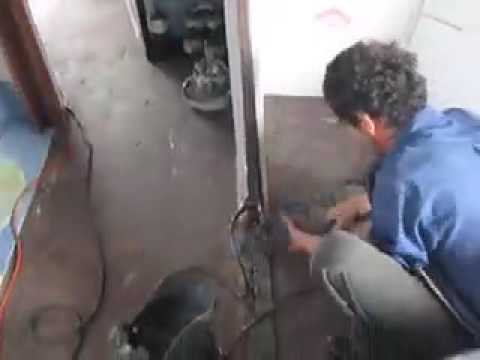 how to fasten shipping containers together