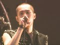 Hideki cheering up the audience on the V4 [DZI]