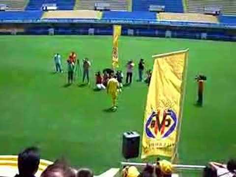Presentacion de Godin en el Villarreal